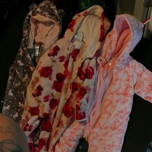 5 piece 6-9 month Winter baby girl bundle